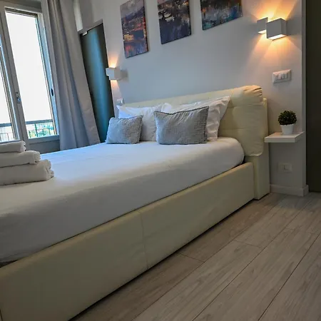 B&B Apartaments Novoli Guidoni 10 Min To Center Airport Tram T2 Airport Ac Wifi No Ztl * Florencia