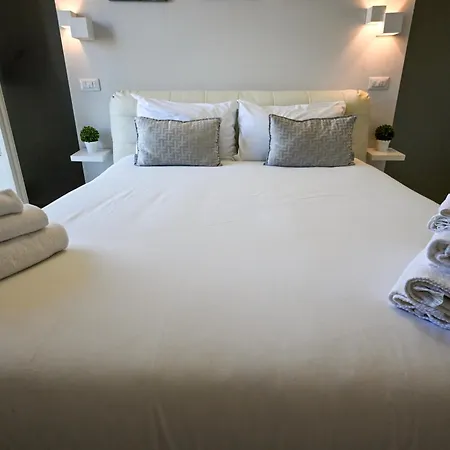 B&B Apartaments Novoli Guidoni 10 Min To Center Airport Tram T2 Airport Ac Wifi No Ztl