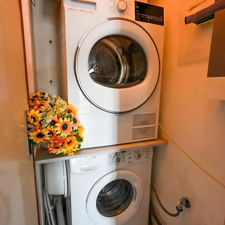 B&B Apartaments Novoli Guidoni 10 Min To Center Airport Tram T2 Airport Ac Wifi No Ztl Florencia