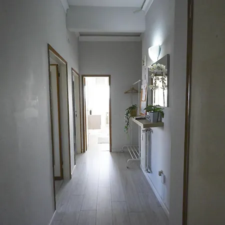 B&B Apartaments Novoli Guidoni 10 Min To Center Airport Tram T2 Airport Ac Wifi No Ztl Apartamento